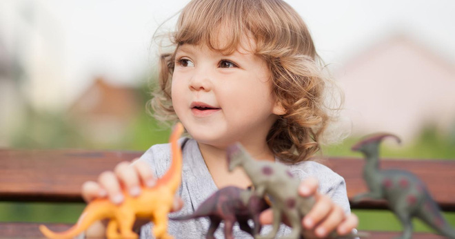 Khoa học chứng minh: Trẻ em mê khủng long thông minh hơn